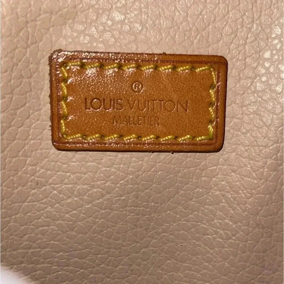 Louis Vuitton Sac Plat handbag. - Picture 10 of 11
